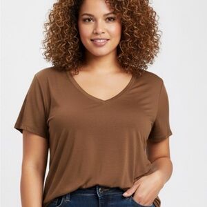 Time and Tru Women's Short Sleeve Brown V-Neck Tee